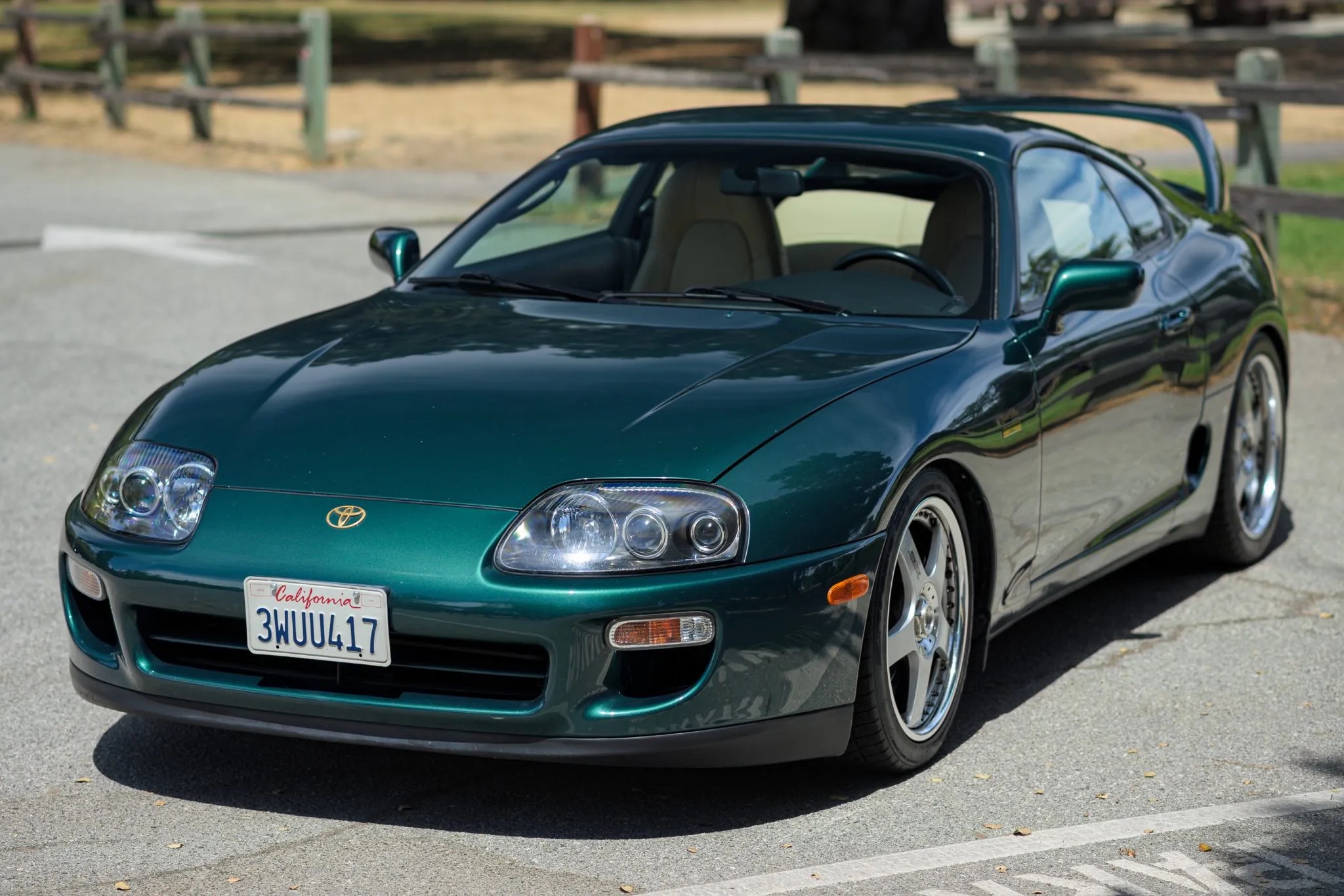 伝説再び──1997年式トヨタ スープラ ターボ 15周年記念モデルがオークション出品中！